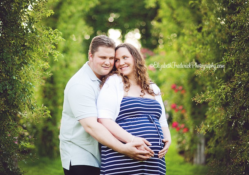 Pregnancy Photographer | CT Photgrapher Elizabeth Frederick Photography