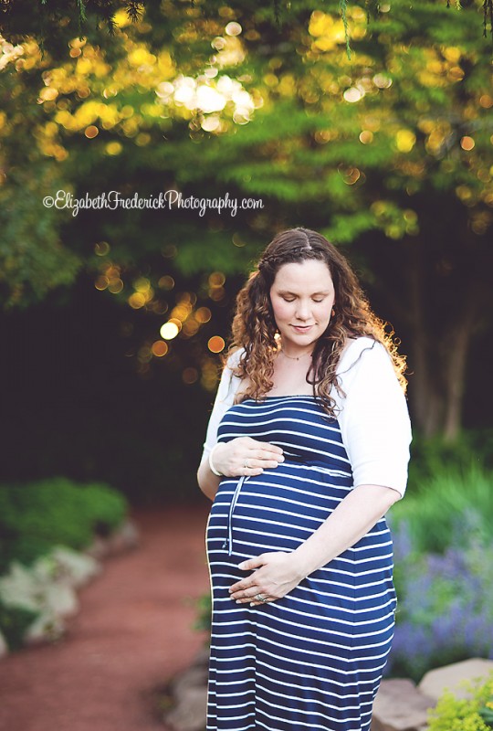 CT Maternity Photographer | Elizabeth Frederick Photography