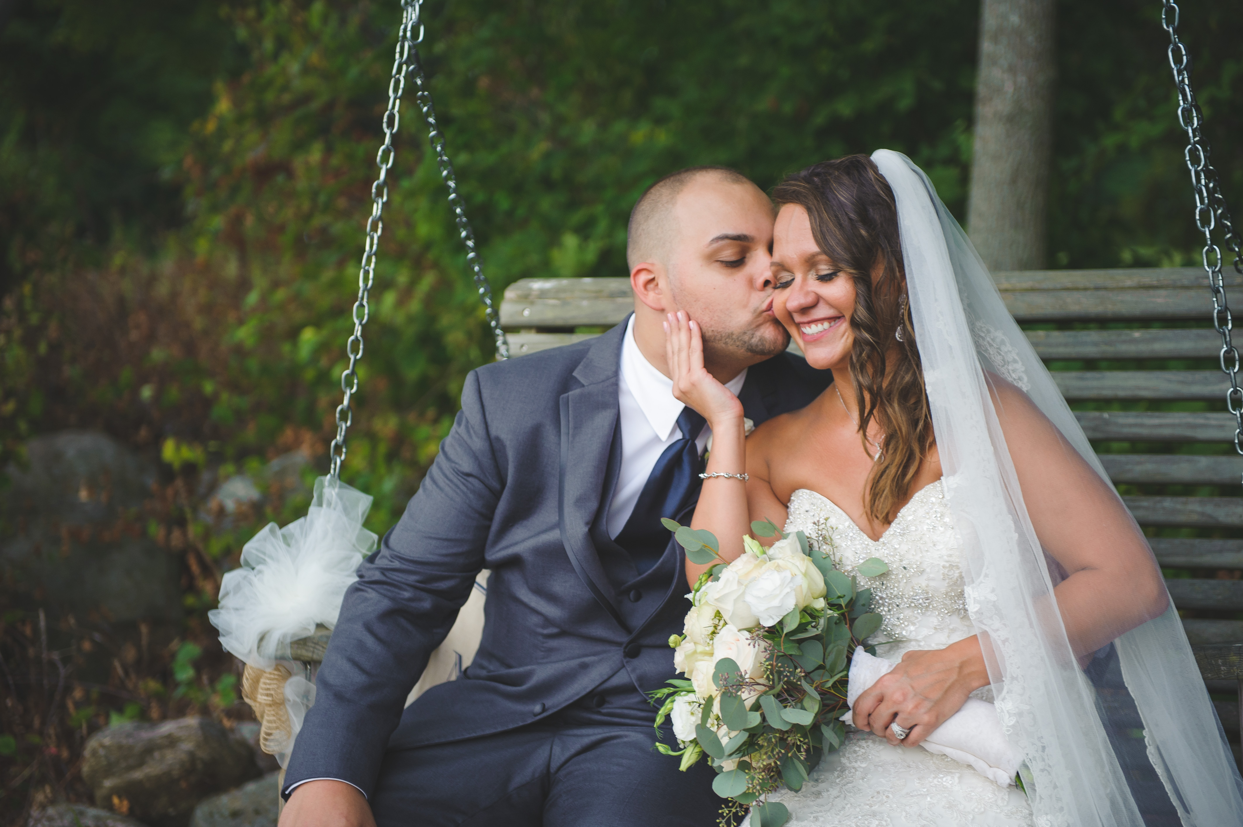 Priam Vineyards Wedding Photographer | CT Wedding photographer Elizabeth Frederick photography