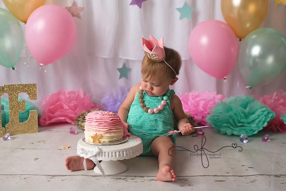 Twinkle Little Star Smash Cake Photography Session | First Birthday Photography Session | CT Smash Cake Photographer Elizabeth Frederick Photography