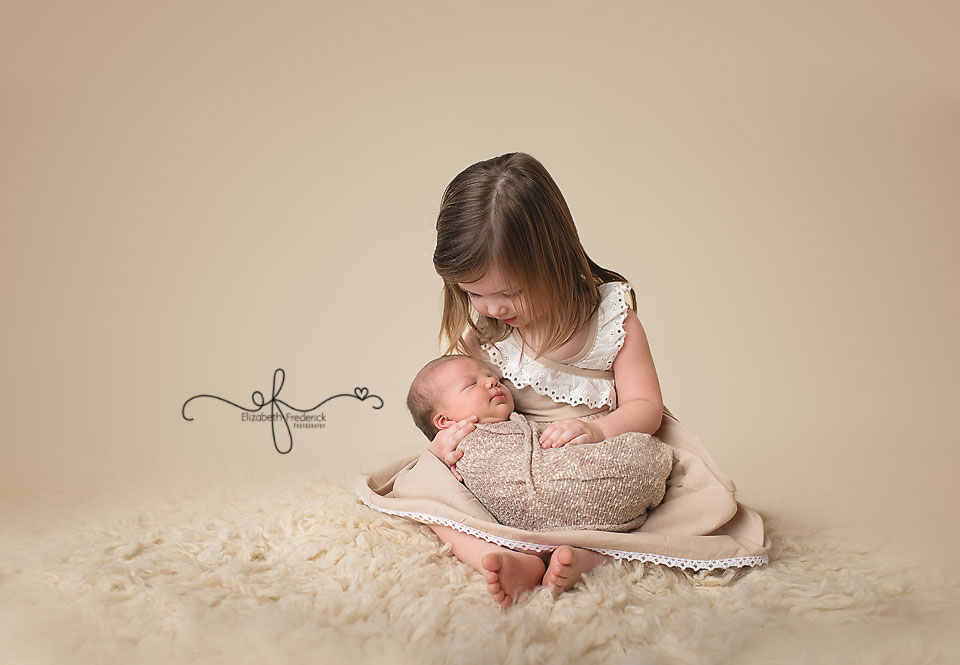Sibling Newborn Photography | Newborn with Sibling | CT Newborn Photographer Elizabeth Frederick Photography 