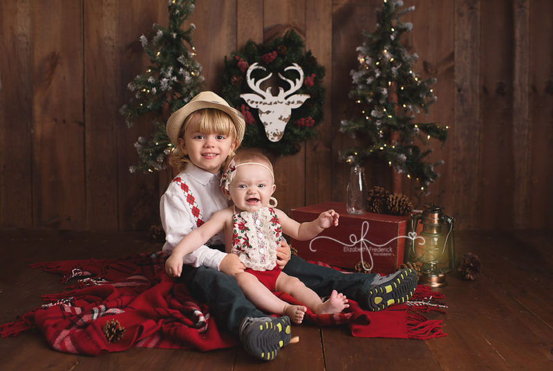 Christmas Mini Session | Holiday Mini Session | 6 Month Milestone Session | Farmington, CT Baby Photographer