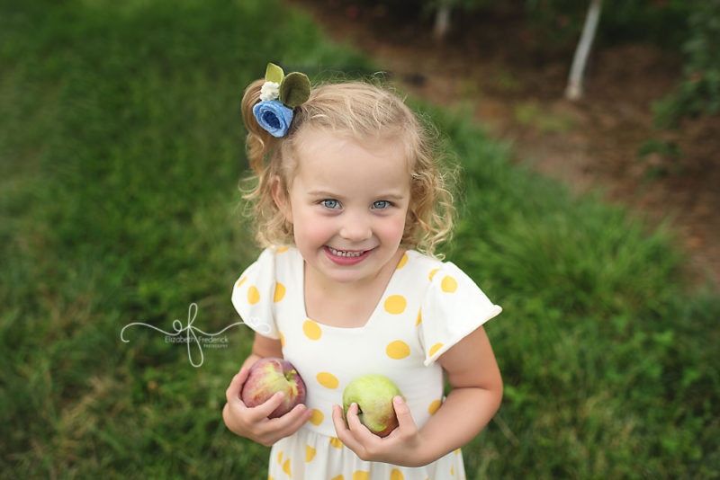 Hickory Hills Orchard Session | Apple Orchard Session | CT Baby Photography | CT Baby Photographer Elizabeth Frederick Photography
