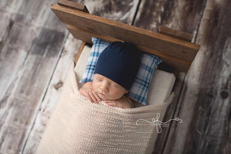 Newborn Boy Pose Idea | CT Newborn Photographer Elizabeth Frederick Photography | Best CT Newborn Photographer