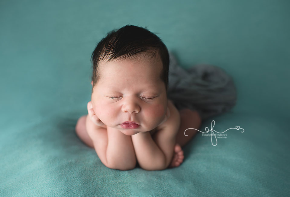 Newborn Mini Session | Hartford, CT Newborn Photographer Elizabeth Frederick Photography