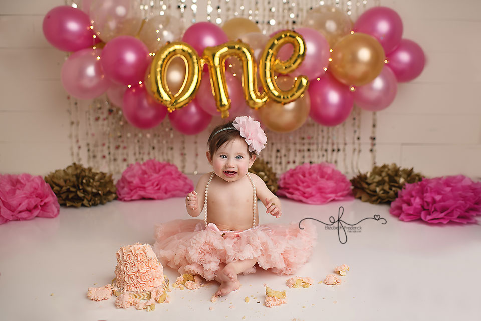 Balloon Banner Pink & Gold First Birthday | CT Smash Cake Photographer Elizabeth Frederick Photography