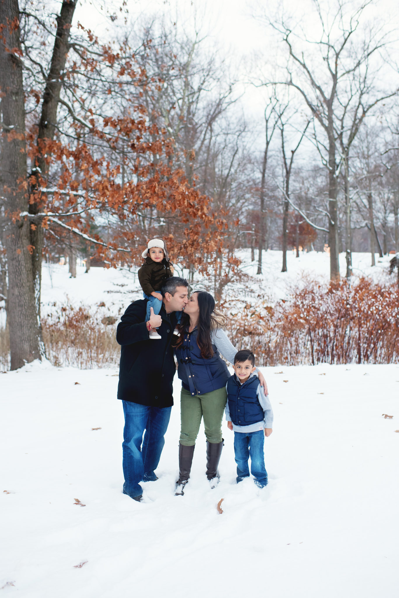 Christmas in the Park Family Mini Sessions Hubbard Park Meriden CT CT Photographer Elizabeth Frederick Photography