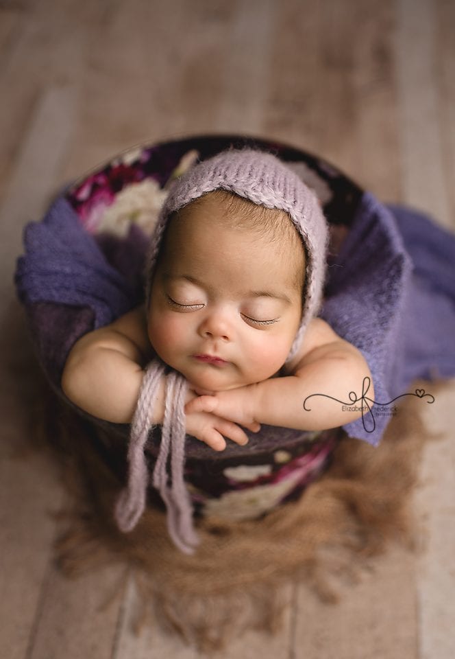 Newborn bucket pose | CT Newborn Photography | ConnecticuT Newborn Photographer Elizabeth Frederick Photography