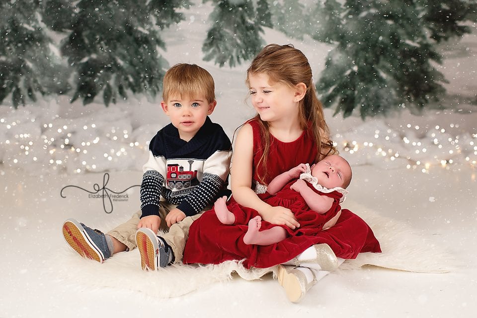 Christmas Newborn Photography Sibling Pose Idea | CT Newborn Photographer Elizabeth Frederick Photography