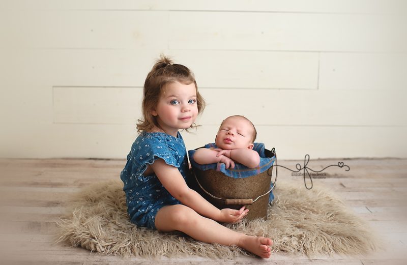 Sibling newborn photography | baby in a bucket | ct newborn photographer elizabeth frederick photography