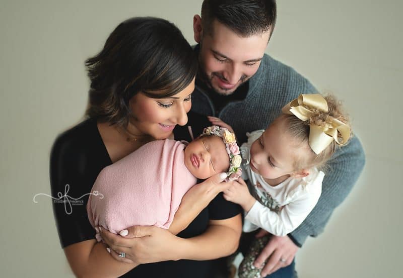 Newborn with family | Family of 4 pose | CT newborn photographer Elizabeth Frederick Photography