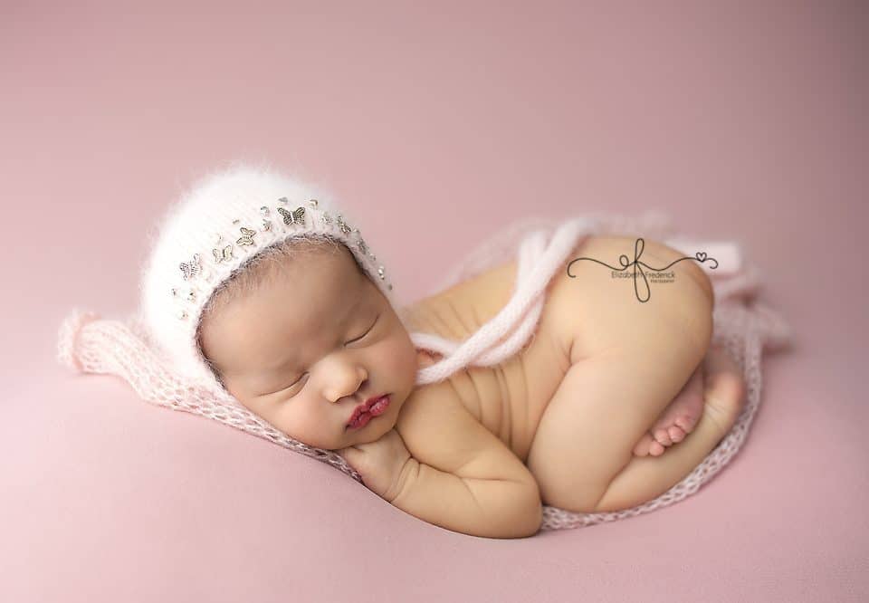 Bum up pose | butterfly newborn | newborn baby girl | CT newborn photographer elizabeth frederick photography