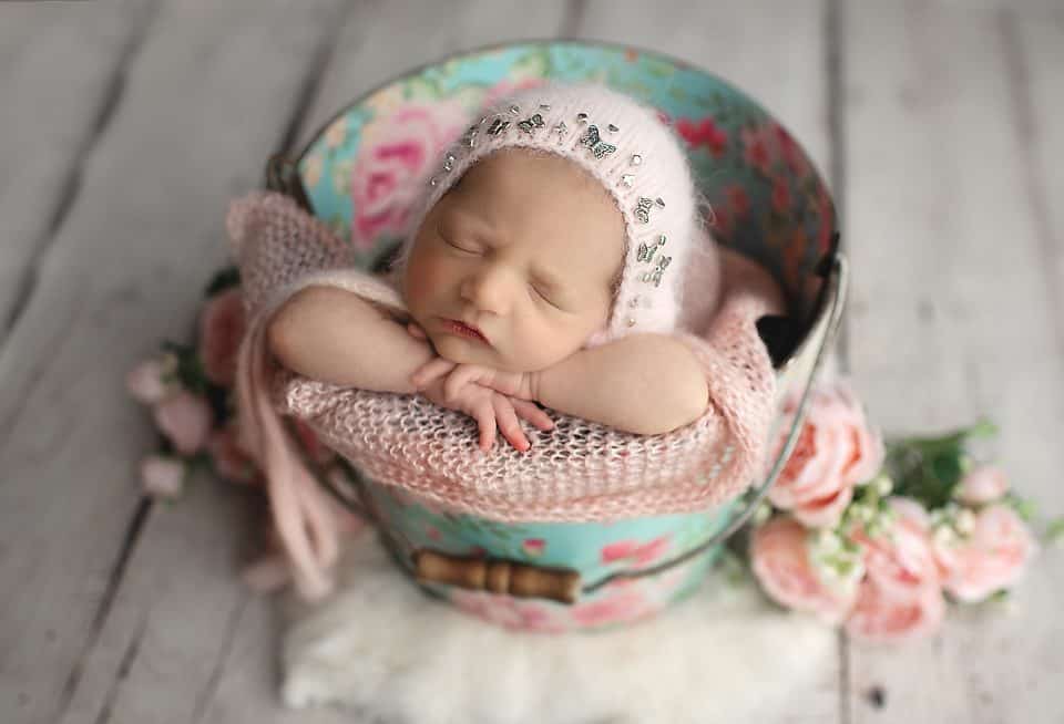 Baby in a bucket pose | Flower newborn | CT Newborn Photographer Elizabeth Frederick Photography