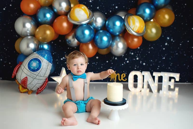Astronaut Smash Cake Photography Session | First Trip Around the Sun Smash Cake Session | CT Smash Cake photographer Elizabeth Frederick Photography