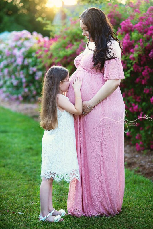 Rose Garden Elizabeth Park West Hartford CT | CT Maternity Photography | CT Pregnancy Photographer Elizabeth Frederick Photography