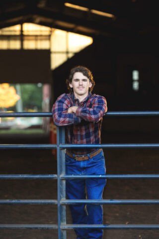 HM-Senior-38 Relaxed senior photography session on a Connecticut farm