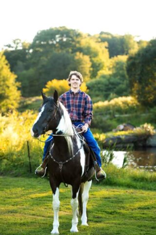 HM-Senior-7 Connecticut high school senior photos with horse on farm